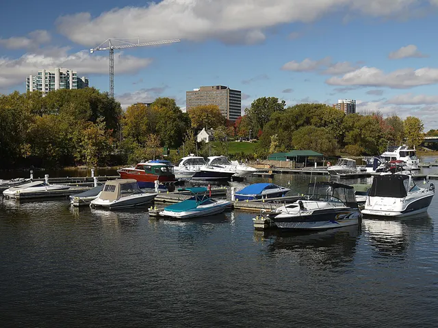 Marina de Hull au parc Jacques-Cartier, sur la rivière des Outaouais